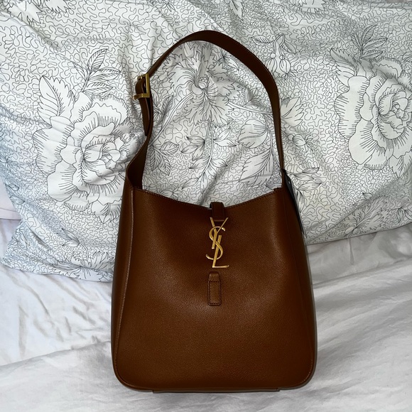 SOLD ‼️ - Picture 3 of 16